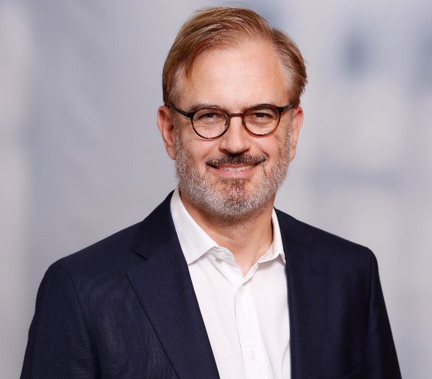 Dr. Gregor-Konstantin Elbel